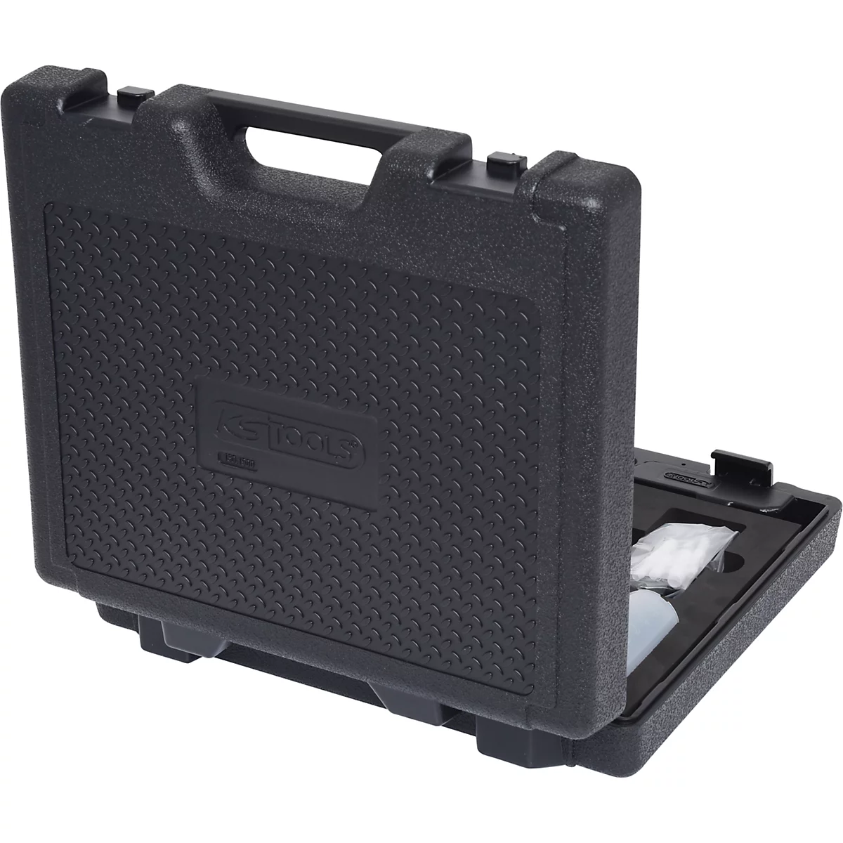 Schwarzer Werkzeugkoffer, teilweise geöffnet. Griff oben, Logo auf der Front. Im Inneren Werkzeugteile sichtbar.